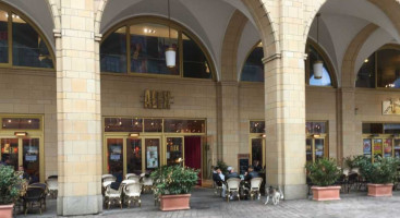 Alex Café Bar Restaurant