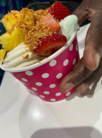 Frozen Planet Yogurt