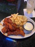 Pluckers Wing