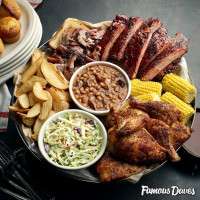 Famous Dave's -b-que