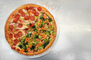 Gino's Pizzeria
