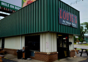 Louie's Hot Chicken And Barbecue