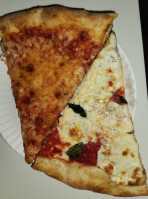 Gino's Pizza