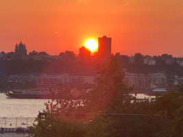 Hudson Food Market