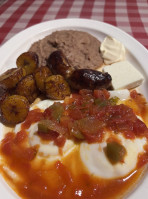 Myra's Salvadorian Cuisine