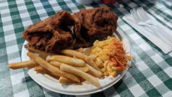 Gus's World Famous Fried Chicken