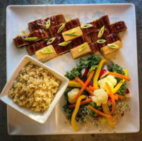 Mirror Tea And Sake House