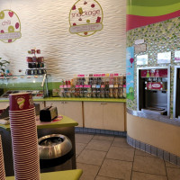 Menchie's Frozen Yogurt