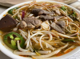 Pho Bac Hoa Viet / Vietnamese & Chinese Restaurant