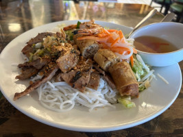Phở Linh Vietnamese Grill