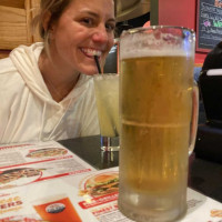 Red Robin Gourmet Burgers And Brews