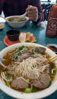 Pho Que Huong