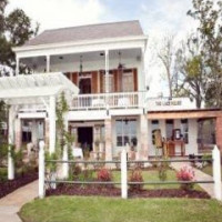 The Lakehouse Mandeville