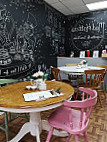 Mad Hatters Cupcakes &tea Room