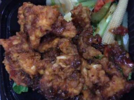 Sri Thai: Thai Kitchen Sushi