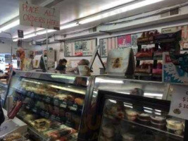 Malin's Market Deli