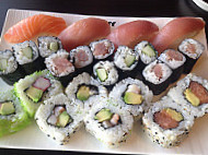 Yumini Sushi & Grill