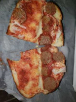 Hole In The Wall Pizza Shoppe