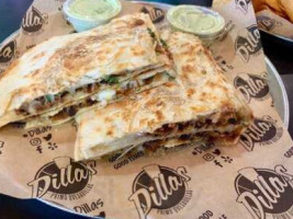 Dillas Quesadillas