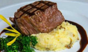 The Diamond Club At Embassy Suites