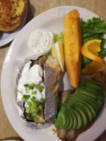 Leo's Country Kitchen