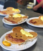 Breakfast Station