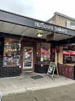 Nuflours Bakery