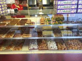 Mr. Ronnie's Famous Hot Donuts