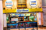 East Street By Tampopo