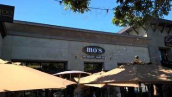 Mo's Burgers