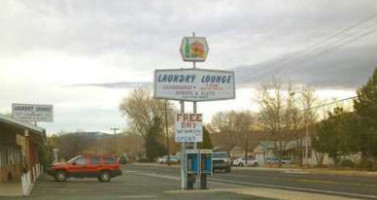 Laundry Lounge