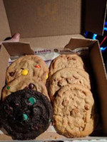 Insomnia Cookies