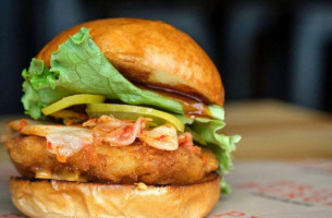 Prime Burger And Shakehouse