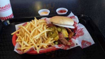 Freddy's Frozen Custard Steakburgers
