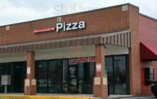 Mivano's Pizza