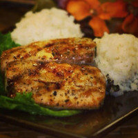 Mama's Hawaiian BBQ