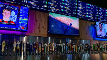 Castaway's Sports Grill Singer Island