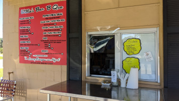 Willie's -b-que