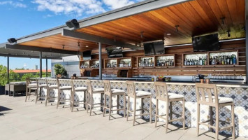 Fairmount Rooftop Oyster