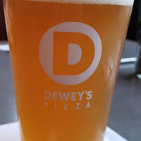 Dewey's Pizza