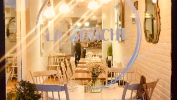 La Bouche Cafe