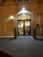 Piazza Vecchia Del Cenobio