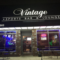 Vintage Sports And Lounge