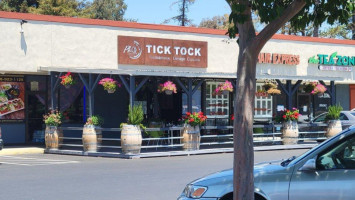 Pho Tick Tock