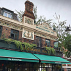 The Horseshoe Inn