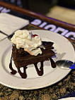 Henry's Pizza