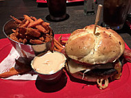 Red Robin America's Gourmet Burgers & Spirits