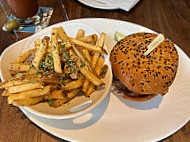 Yard House