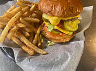 Kelly's Riverside Saloon